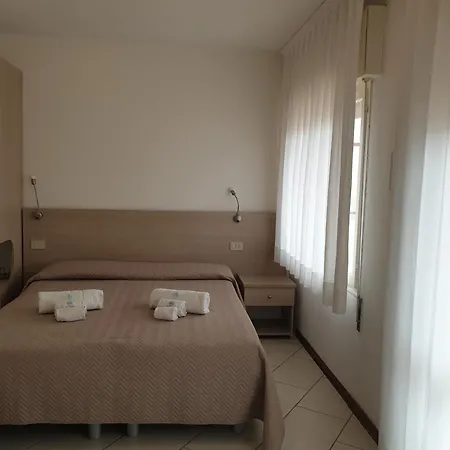Madison Hotel 3*