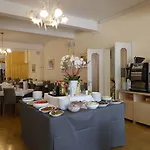Hotel Madison