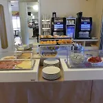 Madison Hotel 3*